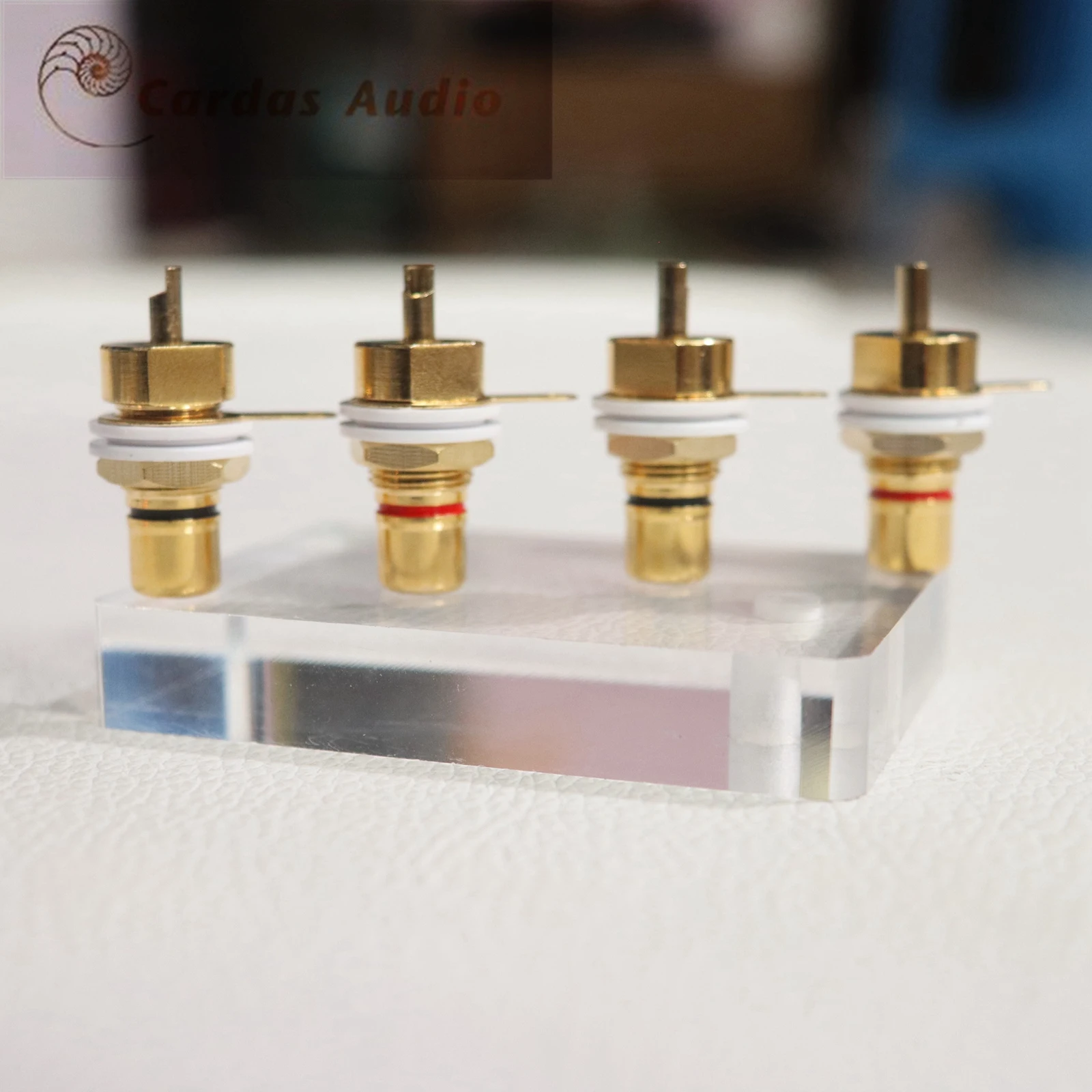 4/8 pcs HiFi Cardas 24K Gold Plated Cardas RCA Female Socket Connector Chassis Panel Mount Adapter Audio Terminal Free RCA cap
4/8 pcs HiFi Cardas 24K Gold Plated Cardas RCA Female Socket Connector Chassis Panel Mount Adapter Audio Terminal Free RCA cap