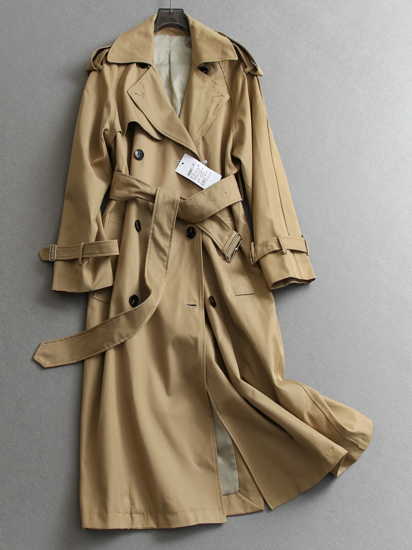 Classic Silhouette Double-Breasted Long Coat Women's Windbreaker with Belt Slimming Notch Collar Spring New Style W506
Classic Silhouette Double-Breasted Long Coat Women's Windbreaker with Belt Slimming Notch Collar Spring New Style W506