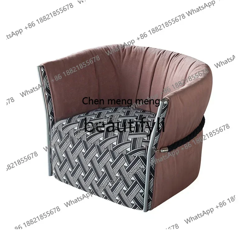 Italian designer light luxury fabric model room hotel lobby large flat living room single sofa
Italian designer light luxury fabric model room hotel lobby large flat living room single sofa