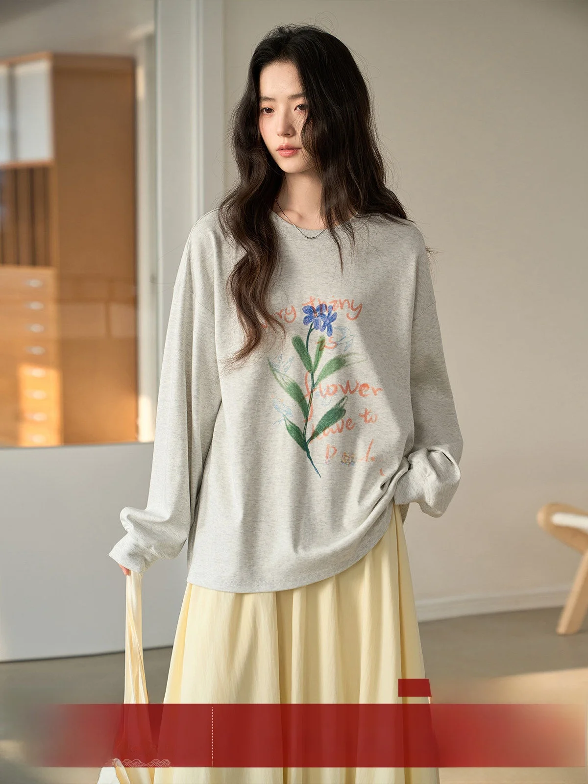 MoZao Grey round Neck Floral Letter Print Loose Long Sleeve Base T-Shirt Women's Spring New Style Comfortable Feeling Top
MoZao Grey round Neck Floral Letter Print Loose Long Sleeve Base T-Shirt Women's Spring New Style Comfortable Feeling Top