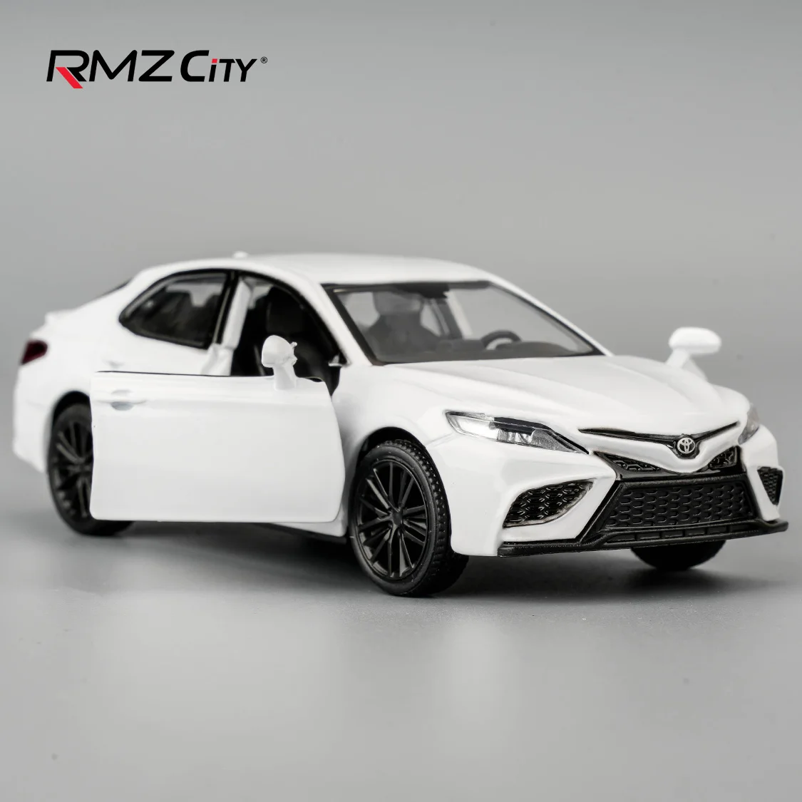 RMZ CITY масштаб 1/36 Toyota Camry, литая под давлением модель автомобиля, игрушечные машинки из цинкового сплава, автомобильные подарки для мальчиков и девочек, белый 
RMZ CITY масштаб 1/36 Toyota Camry, литая под давлением модель автомобиля, игрушечные машинки из цинкового сплава, автомобильные подарки для мальчиков и девочек, белый