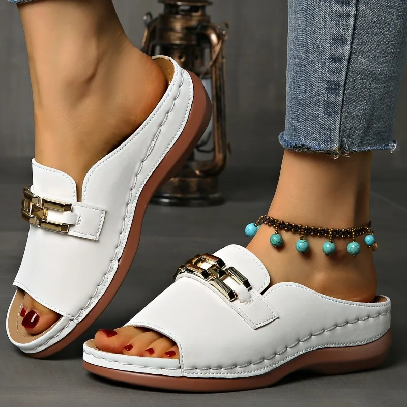2026 Summer New Women Slippers Fashion Metal Decoration Round Toe Open Heel Shoes Women's Lightweight Casual Comfortable Sandals
2026 Summer New Women Slippers Fashion Metal Decoration Round Toe Open Heel Shoes Women's Lightweight Casual Comfortable Sandals
