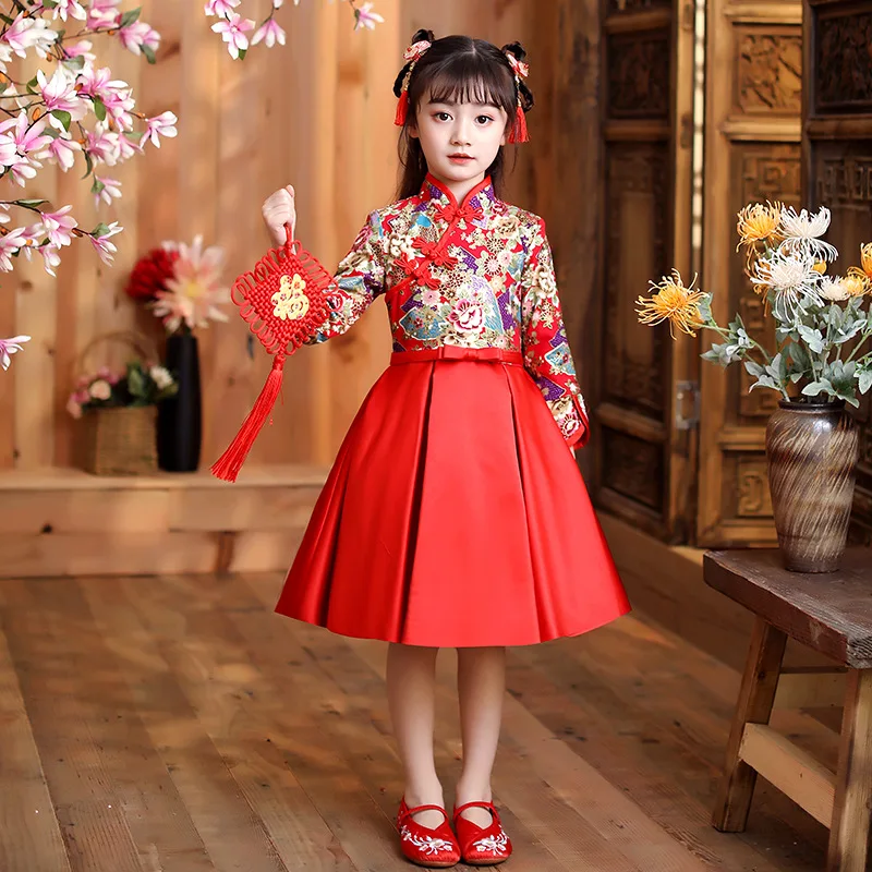 Girls' Hanfu 2025 Chinese Red New Year Cheongsam Dress Tang Suit Princess Style
Girls' Hanfu 2025 Chinese Red New Year Cheongsam Dress Tang Suit Princess Style