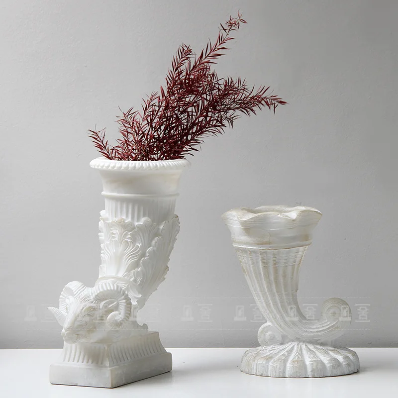 DSA Modern Medieval Imitation Jade Flower Vase Ornament Model House Villa High Art Housewarming Gifts
DSA Modern Medieval Imitation Jade Flower Vase Ornament Model House Villa High Art Housewarming Gifts