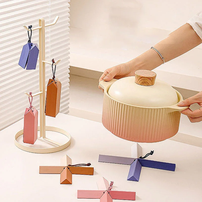 Creative Foldable Silicone Cup Insulation Pads Dining Table Anti Slip Pot Mat Kitchen Anti Fall Heat-resistant Bowls Plates Mat
Creative Foldable Silicone Cup Insulation Pads Dining Table Anti Slip Pot Mat Kitchen Anti Fall Heat-resistant Bowls Plates Mat