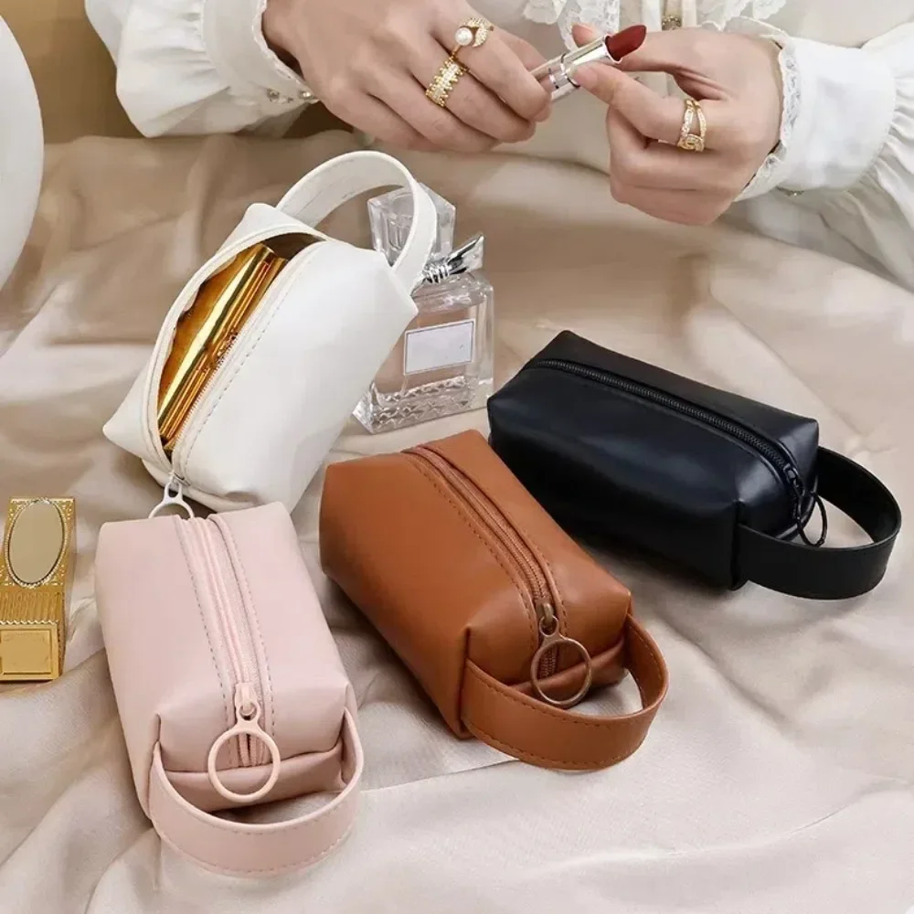 Mini Makeup Bag for Purse PU Cosmetic Bag Waterproof Toiletry Bag Traveling Makeup Bag Lipstick Cosmetic Pouch Travel Organiser
Mini Makeup Bag for Purse PU Cosmetic Bag Waterproof Toiletry Bag Traveling Makeup Bag Lipstick Cosmetic Pouch Travel Organiser