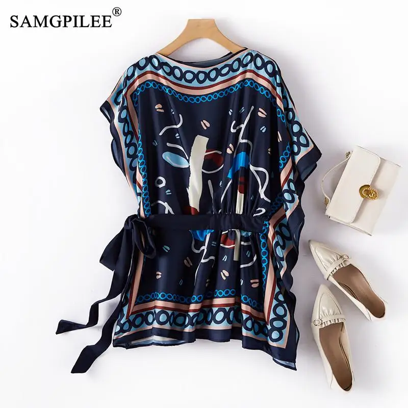 Fashion Woman Blouses 2022 New European Station Silk Chiffon Slash Neck Printed Raglan Sleeves Loose Women's Elegant T-shirts
Fashion Woman Blouses 2022 New European Station Silk Chiffon Slash Neck Printed Raglan Sleeves Loose Women's Elegant T-shirts