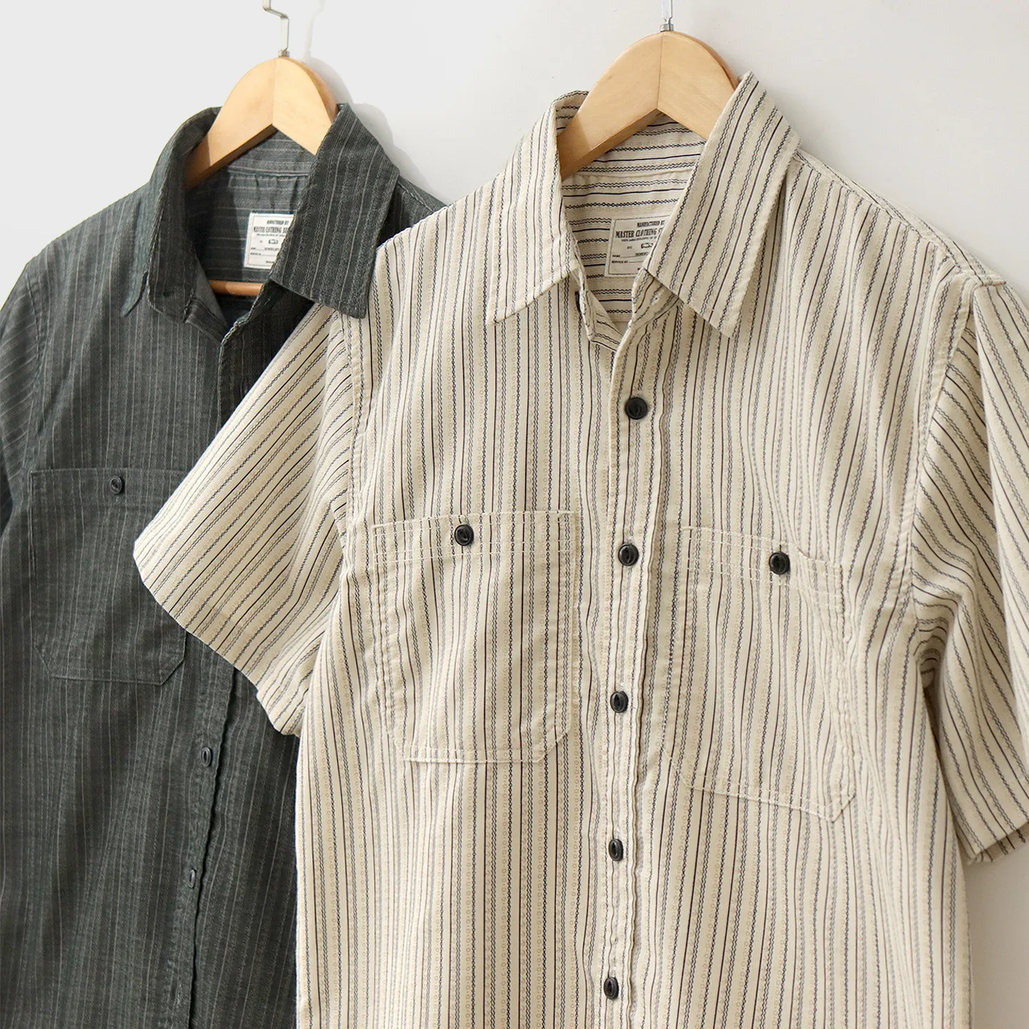 Summer vertical striped short-sleeved shirt men's American retro rice loose pocket workwear casual shirt
Summer vertical striped short-sleeved shirt men's American retro rice loose pocket workwear casual shirt