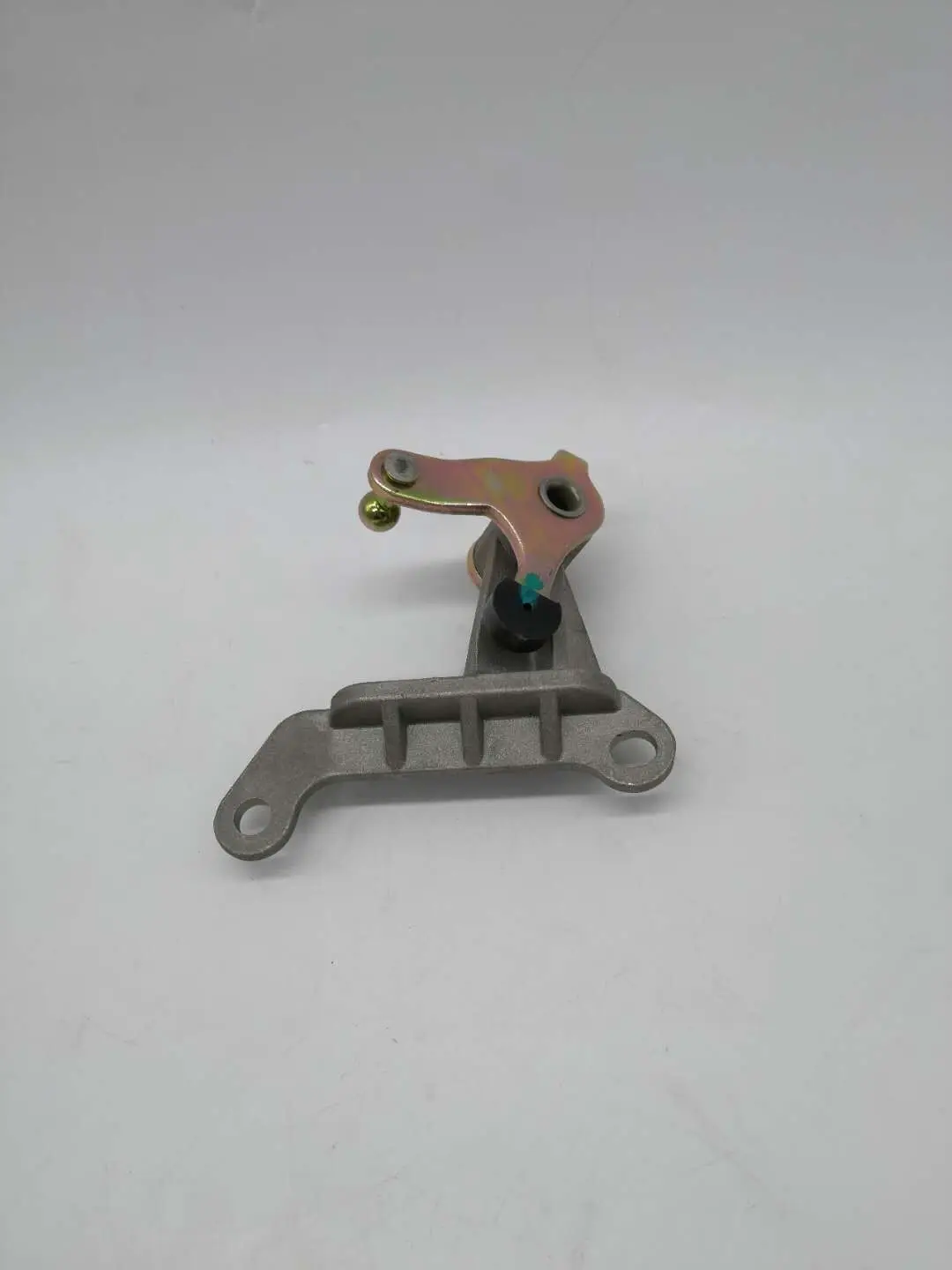 Adapted to Dongfeng DFM Fengshen S30 H30 Cross Selection Rock Bax Transmit Box Fixed Bracket
Adapted to Dongfeng DFM Fengshen S30 H30 Cross Selection Rock Bax Transmit Box Fixed Bracket