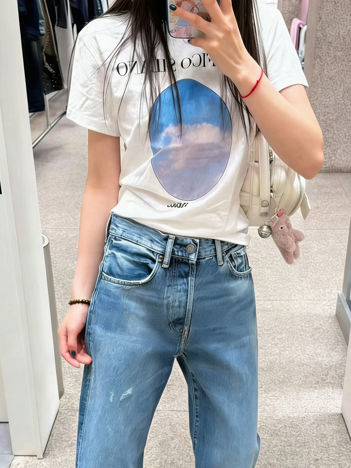 Женская футболка Slim Fit с коротким рукавом, повседневный стиль, круглый вырез, с принтом логотипа, сине-белая, модная, весенняя, из смесового хлопка
Женская футболка Slim Fit с коротким рукавом, повседневный стиль, круглый вырез, с принтом логотипа, сине-белая, модная, весенняя, из смесового хлопка