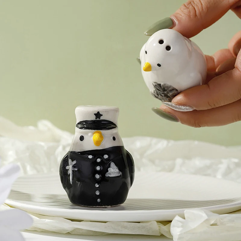 2Pcs Ceramic Penguin Salt And Pepper Shakers Cartoon Spice Containers Wedding Party Favor Tabletop Animal Decor Spice Jars
2Pcs Ceramic Penguin Salt And Pepper Shakers Cartoon Spice Containers Wedding Party Favor Tabletop Animal Decor Spice Jars