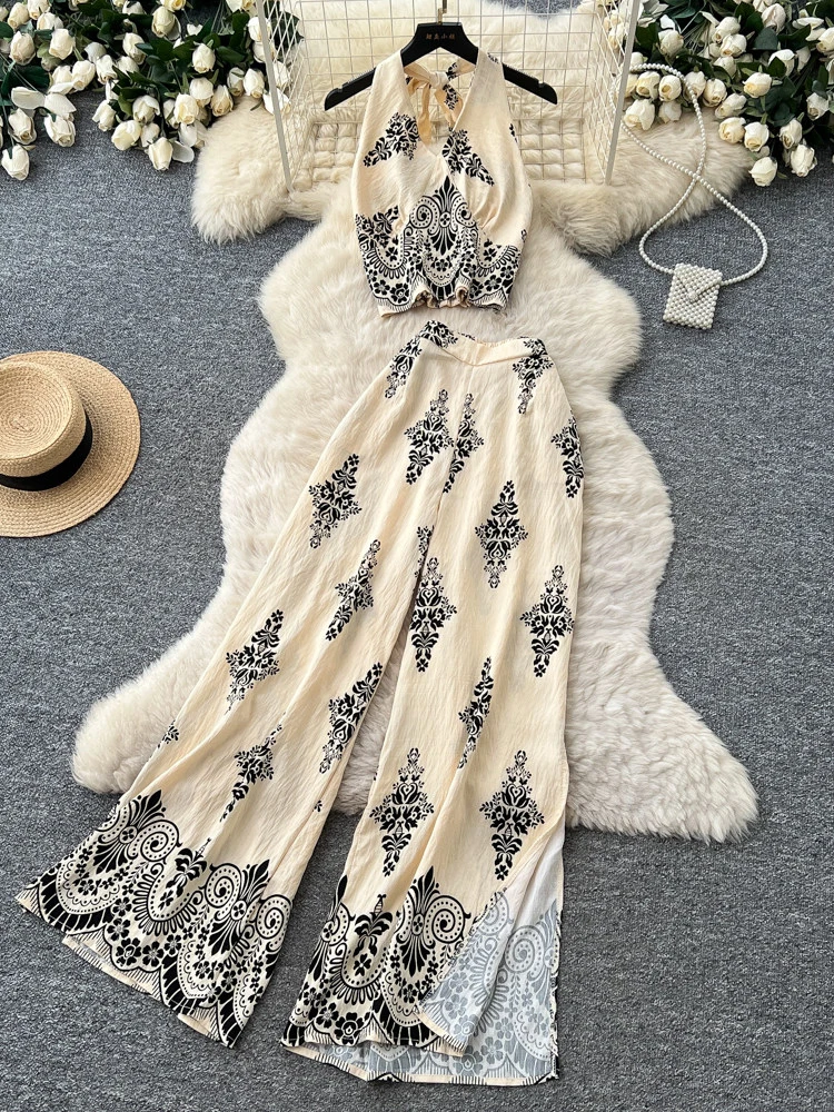 Women's Summer Two Pieces Bohemian Vacation Printed Halter Neck Sleeveless Top High Waist Wide Leg Pants Two-piece Set TP044
Women's Summer Two Pieces Bohemian Vacation Printed Halter Neck Sleeveless Top High Waist Wide Leg Pants Two-piece Set TP044