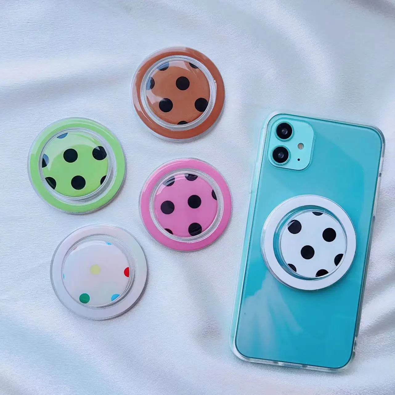 Korean Painted Epoxy Resin Desktop Phone Airbag Stand Magsafe Polka Dot Magnetic for Iphone 17 Grip Tok Griptok Bracket Holder
Korean Painted Epoxy Resin Desktop Phone Airbag Stand Magsafe Polka Dot Magnetic for Iphone 17 Grip Tok Griptok Bracket Holder
