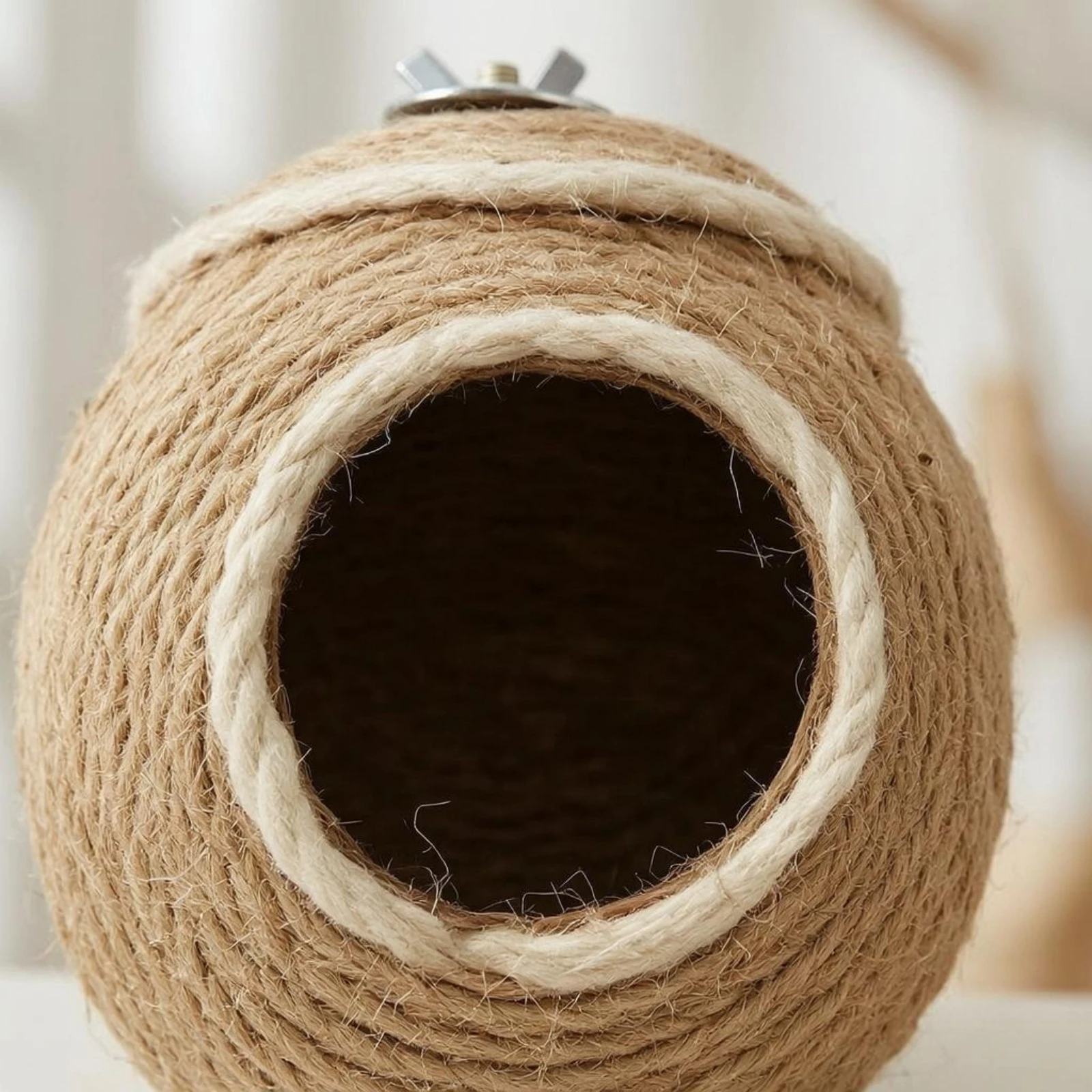 Round Bird Nesting House Handwoven Rope Bird House Roosting Pocket Small Birds Breathable
Round Bird Nesting House Handwoven Rope Bird House Roosting Pocket Small Birds Breathable