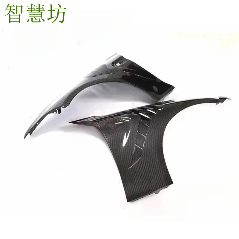 Suitable for BMW M2 M2C F87 carbon fiber AP style front fender with vent holes 2016-2020
Suitable for BMW M2 M2C F87 carbon fiber AP style front fender with vent holes 2016-2020