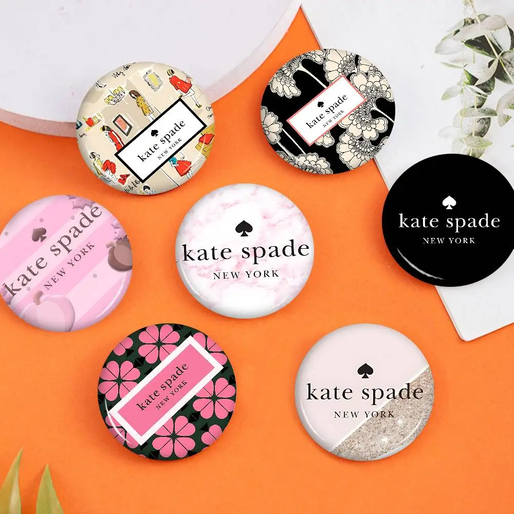 Fashion Brand K-Kate S-Spade Creative Tinplate Soft Button Pins Animal Icon Brooch Lapel Backpack Badge Accessories Pin
Fashion Brand K-Kate S-Spade Creative Tinplate Soft Button Pins Animal Icon Brooch Lapel Backpack Badge Accessories Pin