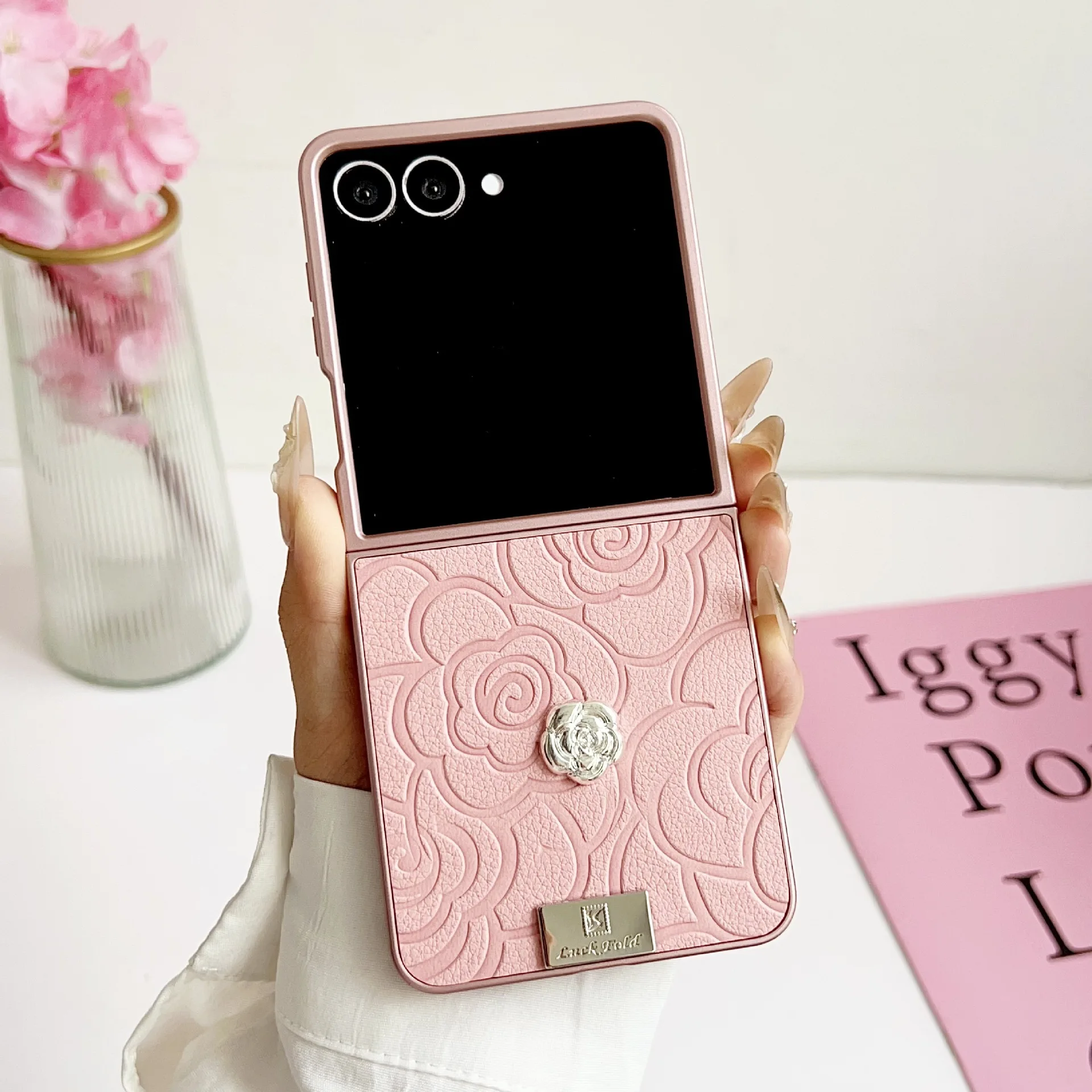 Flower Pink White Phone Case for Samsung Galaxy Z Flip 7 6 5 4 Protective Back Cover for ZFlip5 ZFlip6 ZFlip7 Case Shell
Flower Pink White Phone Case for Samsung Galaxy Z Flip 7 6 5 4 Protective Back Cover for ZFlip5 ZFlip6 ZFlip7 Case Shell