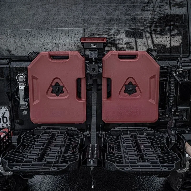 Modified parts tailgate integrated equipment group, small schoolbag hanging behind the license plate rack
Modified parts tailgate integrated equipment group, small schoolbag hanging behind the license plate rack