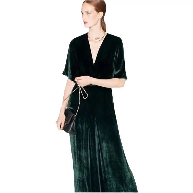 2024 Autumn Velvet Long Dress Women Deep V-Neck Half Sleeves Slim Fit Vintage Elegant Party Maxi Dress Vestido robe femme
2024 Autumn Velvet Long Dress Women Deep V-Neck Half Sleeves Slim Fit Vintage Elegant Party Maxi Dress Vestido robe femme