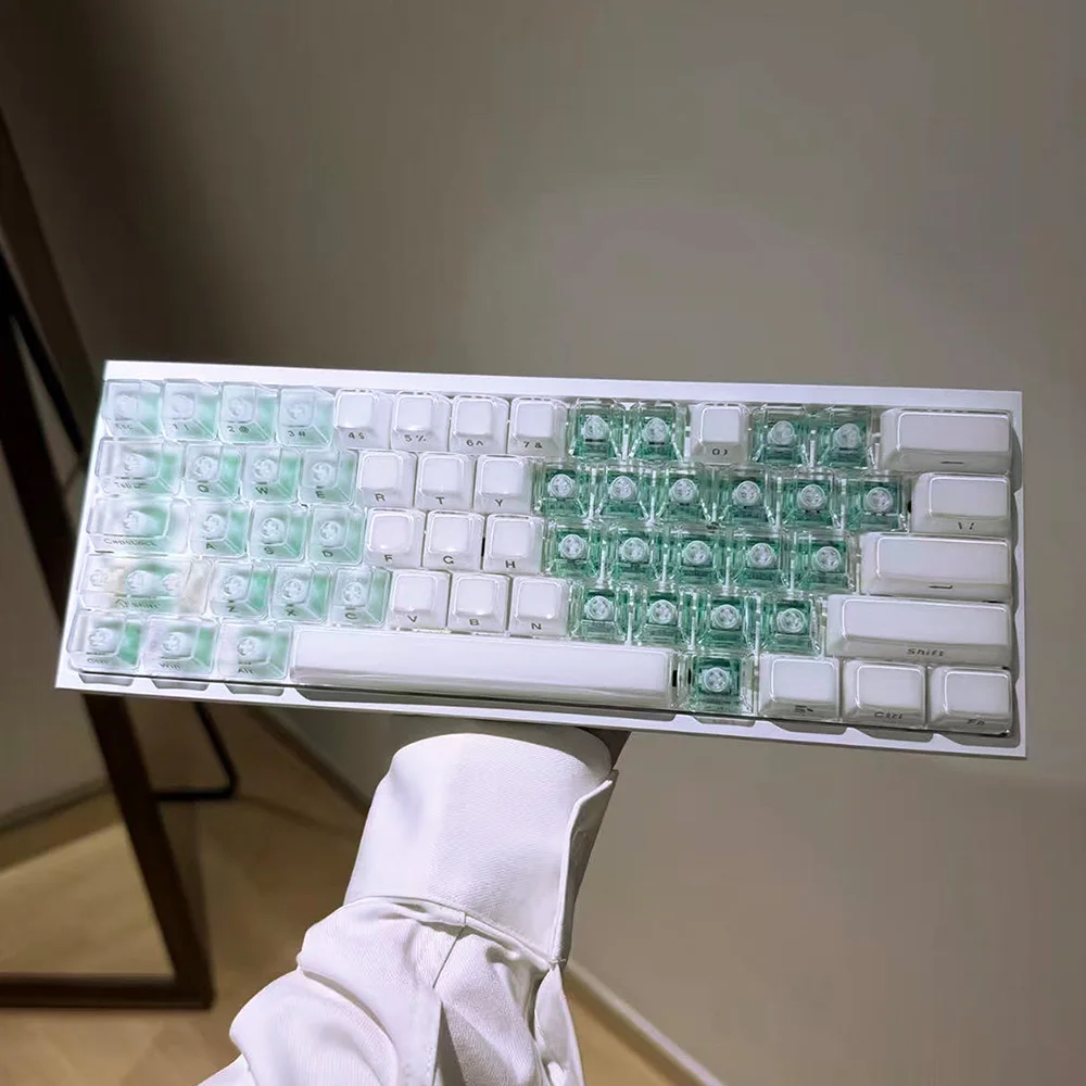 Cool Jazz West Lake Water-Themed Keycaps of 3-Piece Set Compatible with 60/EV63 MX Switches Mechanical Keyboards
Cool Jazz West Lake Water-Themed Keycaps of 3-Piece Set Compatible with 60/EV63 MX Switches Mechanical Keyboards