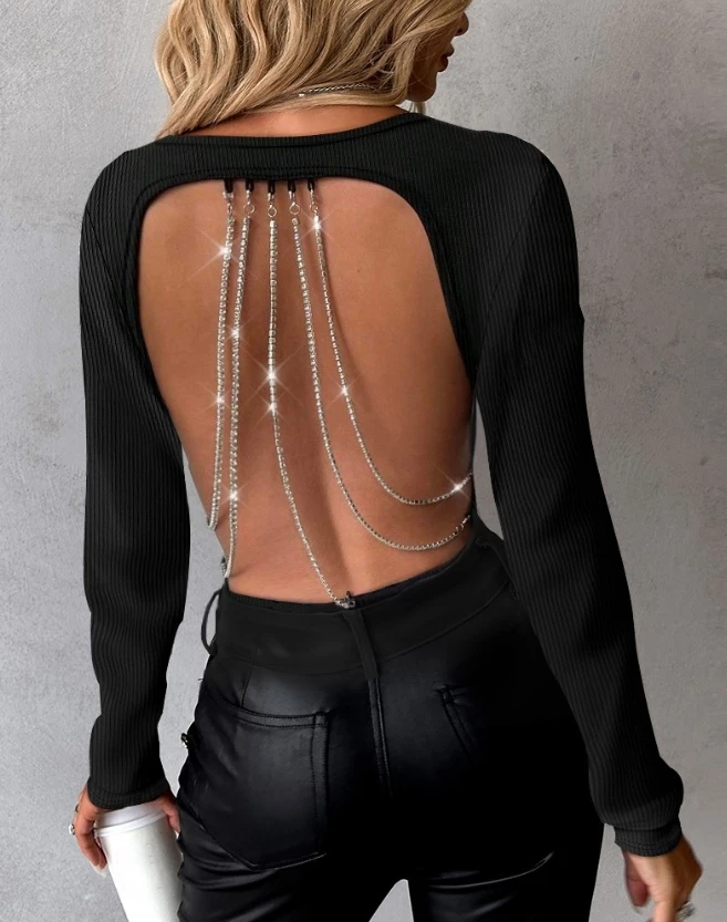 Solid Color Threaded Chain Strap with Large Backless Design, Tight Fitting Top, Black Casual and Fashionable Long Sleeves
Solid Color Threaded Chain Strap with Large Backless Design, Tight Fitting Top, Black Casual and Fashionable Long Sleeves