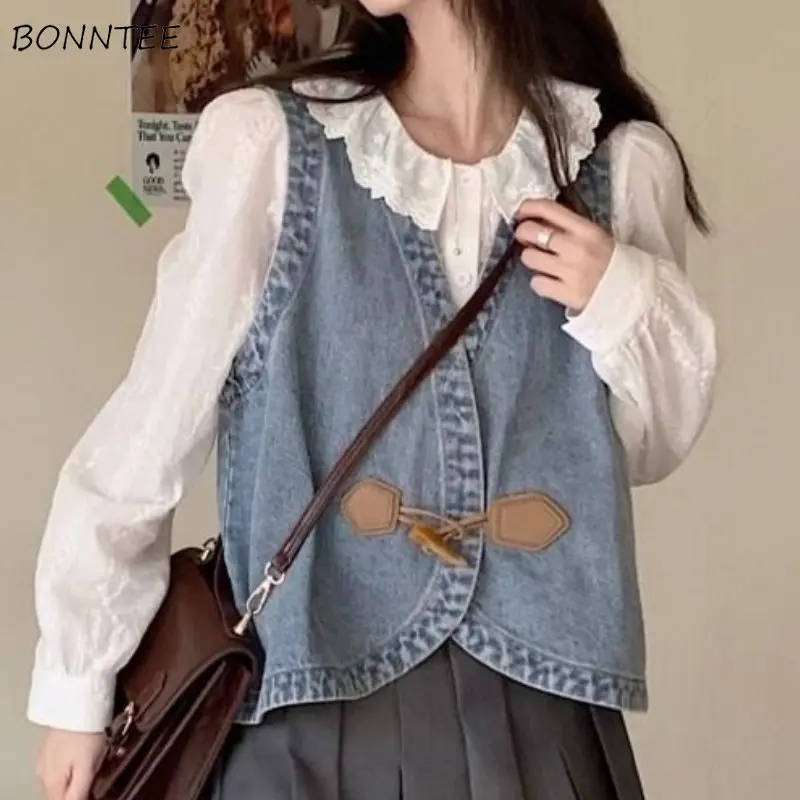 Denim Vest Women Horn Button Vintage Spring Streetwear Clothing Outwear Daily Aesthetic Mujer Casual Fashionable Temperament New
Denim Vest Women Horn Button Vintage Spring Streetwear Clothing Outwear Daily Aesthetic Mujer Casual Fashionable Temperament New