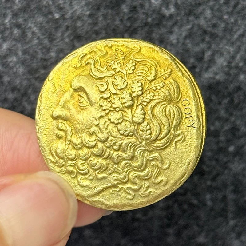 Sagittarius guardian god Zeus, ancient Greek golden Replica coin, Homer epic, classical mythology carving collection gift
Sagittarius guardian god Zeus, ancient Greek golden Replica coin, Homer epic, classical mythology carving collection gift