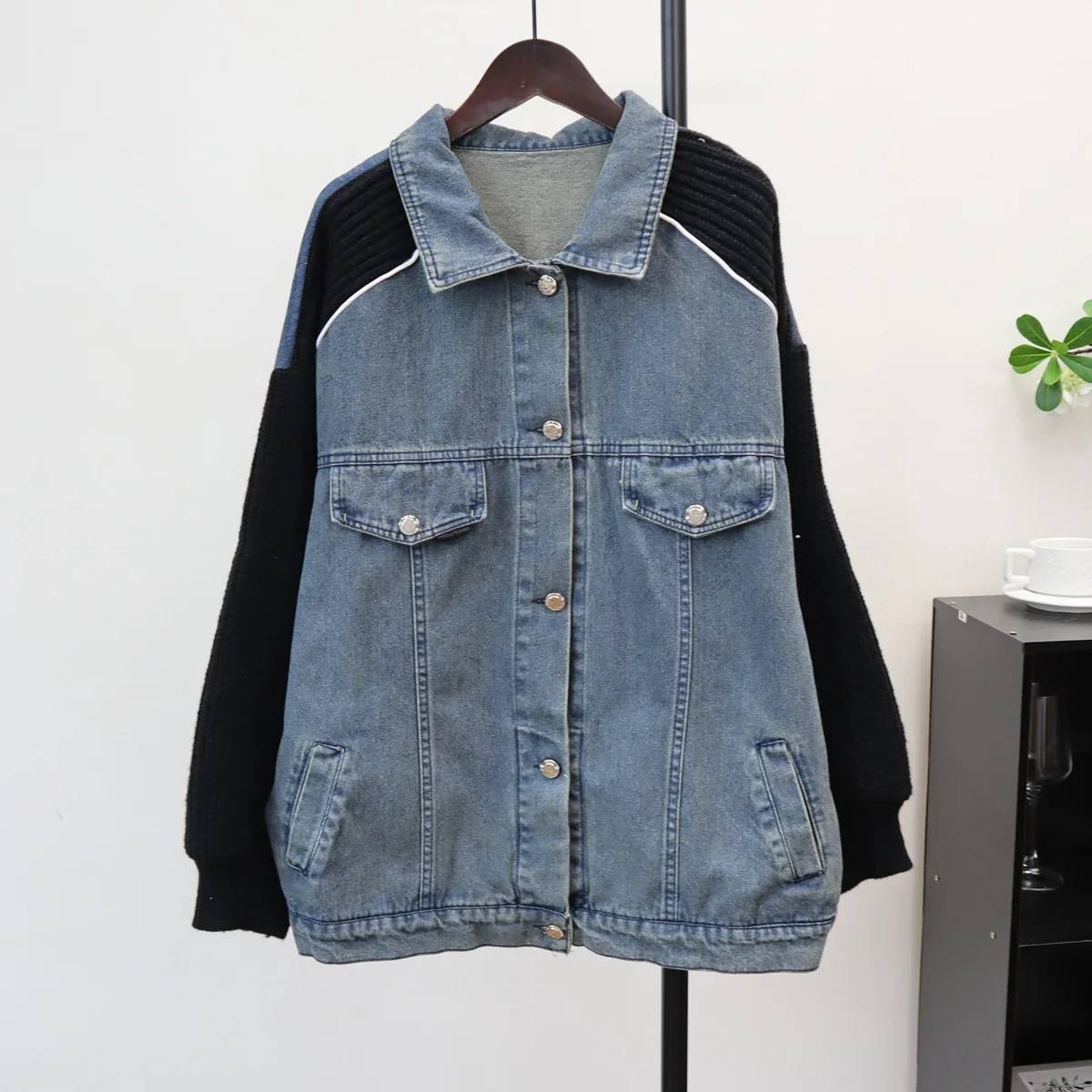 Denim Splicing Knitted Cardigan Autumn Winter New Turn-down Collar Loose Casual Versatile Medium Long Sweater Jacket for Women
Denim Splicing Knitted Cardigan Autumn Winter New Turn-down Collar Loose Casual Versatile Medium Long Sweater Jacket for Women