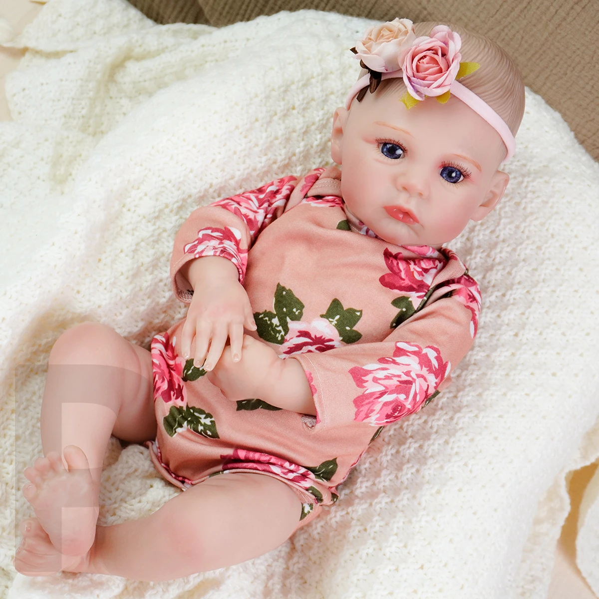 Newborn Baby Size Doll Fashion Rebirth Doll Birthday Gift Soft 3D Skin Visible Vein Art Collection Doll Girl's Christmas Gift
Newborn Baby Size Doll Fashion Rebirth Doll Birthday Gift Soft 3D Skin Visible Vein Art Collection Doll Girl's Christmas Gift