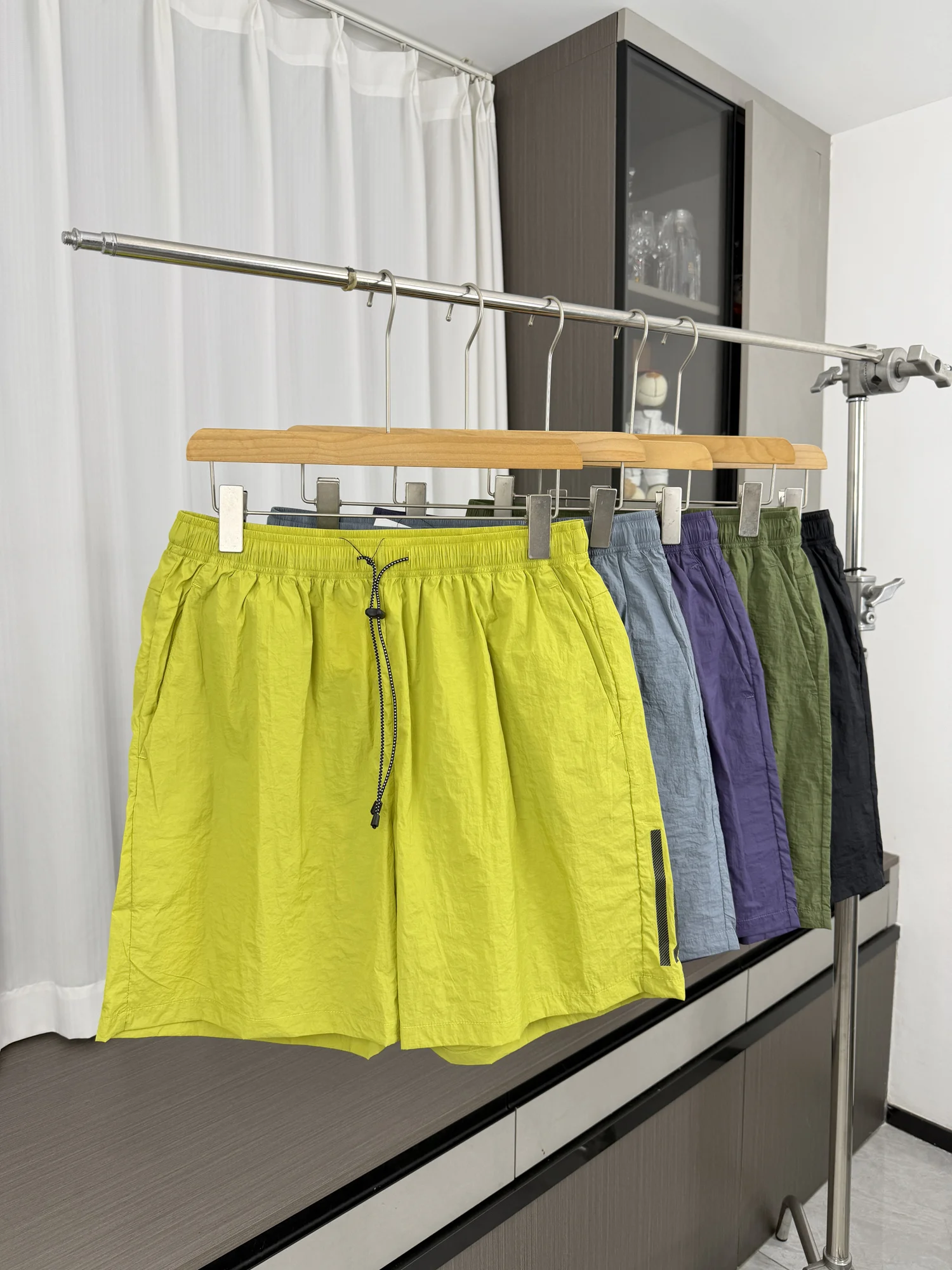 Recommended! Couples Style! Men's Summer Outdoor Quick Dry Breathable Sports Shorts Casual Five-Quarter Length Pants
Recommended! Couples Style! Men's Summer Outdoor Quick Dry Breathable Sports Shorts Casual Five-Quarter Length Pants