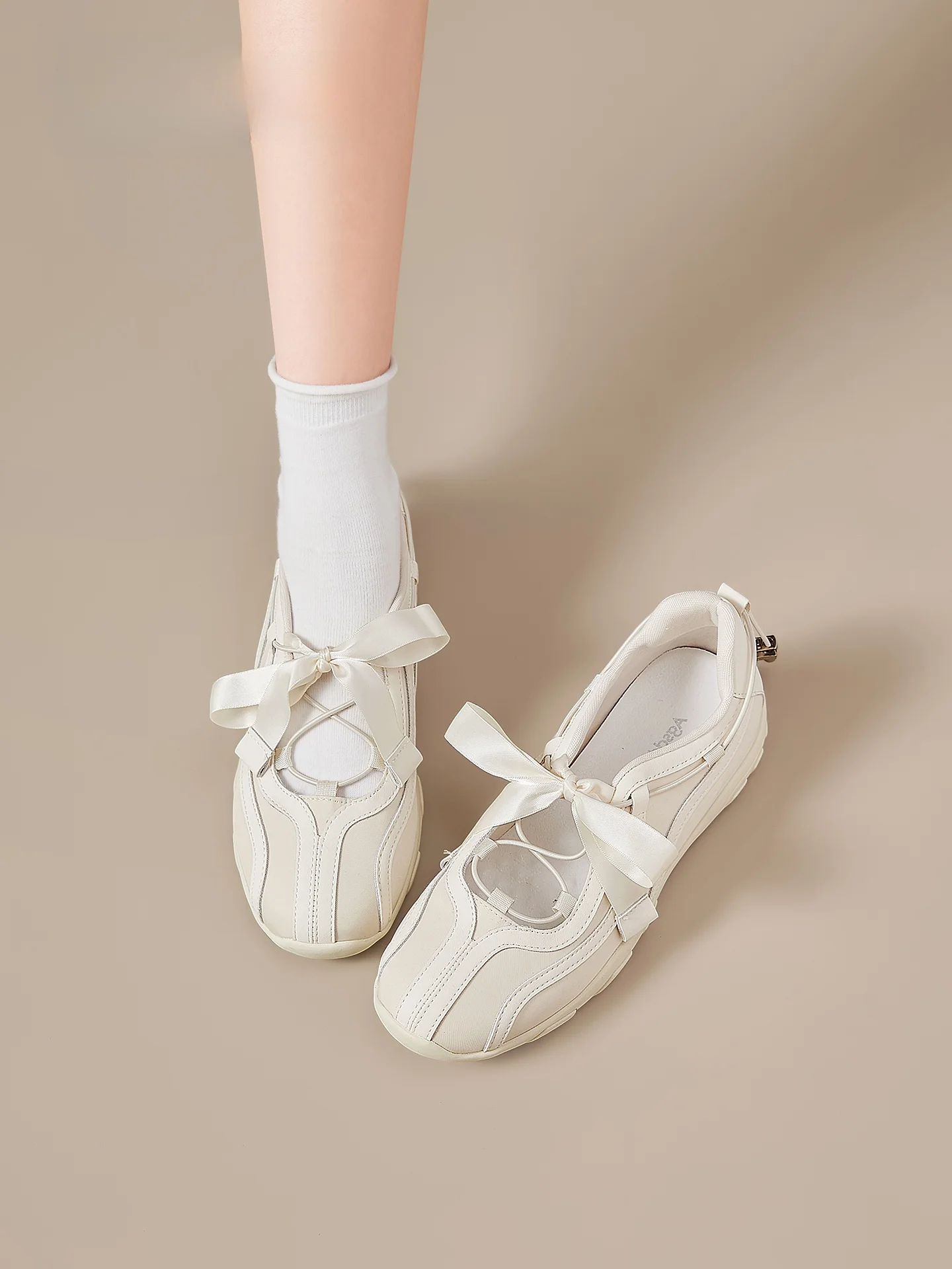 Agsdon Sporty Mary Jane Shoes Women's Summer Breathable Ballet Flat Shoes Slip-On round Toe Rubber Outsole Fashionable Hollow...
Agsdon Sporty Mary Jane Shoes Women's Summer Breathable Ballet Flat Shoes Slip-On round Toe Rubber Outsole Fashionable Hollow...