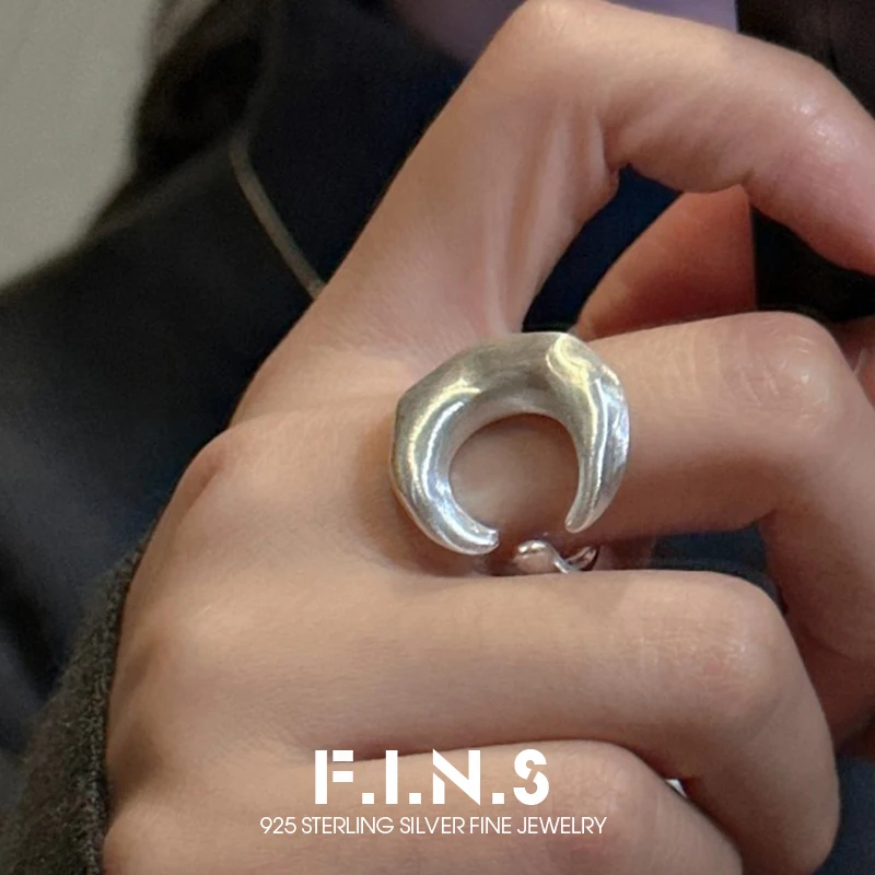 F.I.N.S Matte S925 Sterling Silver Korean Style Ring Trendy Uneven Minimalist Moon Open Adjustable Finger Fine Jewelry Accessory
F.I.N.S Matte S925 Sterling Silver Korean Style Ring Trendy Uneven Minimalist Moon Open Adjustable Finger Fine Jewelry Accessory