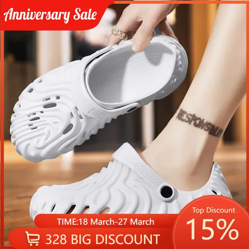 Large Size Sandals Summer Hollow Shoes Baotou Sandal Slippers Men Women Beach Slippers Soft Breathable
Large Size Sandals Summer Hollow Shoes Baotou Sandal Slippers Men Women Beach Slippers Soft Breathable