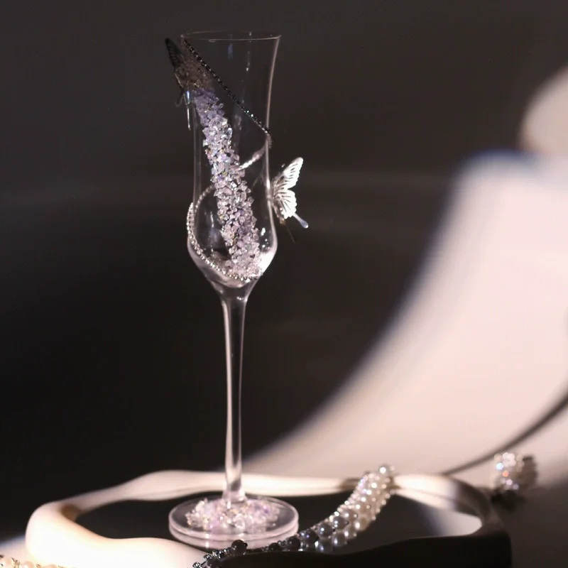 1PCS Butterfly Diamond Champagne Glass High-end Glass Goblet Wedding Toast Glass High-Pretty Wedding Gift
1PCS Butterfly Diamond Champagne Glass High-end Glass Goblet Wedding Toast Glass High-Pretty Wedding Gift