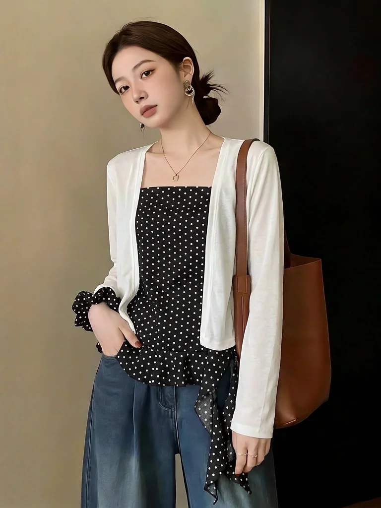 Black Polka Dot Vest Thin Sun Protection Outerwear Women's Summer New Large Size Fat MM Top Two-Piece Set Fashionable Commute...
Black Polka Dot Vest Thin Sun Protection Outerwear Women's Summer New Large Size Fat MM Top Two-Piece Set Fashionable Commute...
