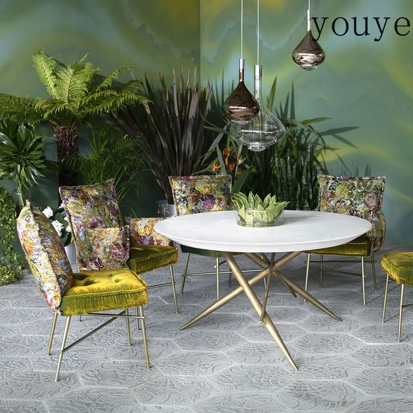 X30 French Retro Peacock Blue Velvet Dining Chair Abstract Printing Fabric Light Luxury Restaurant Back Sofa Chair
X30 French Retro Peacock Blue Velvet Dining Chair Abstract Printing Fabric Light Luxury Restaurant Back Sofa Chair