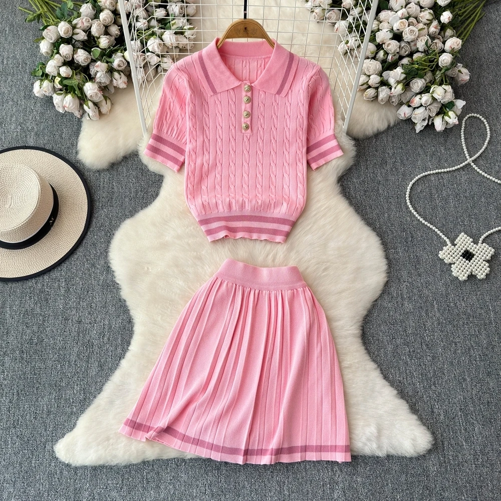 Summer New Knit Sweater Two-piece Set For Women Sweet Chic Short Sleeve Pullover Tops + High Waisted Pleated Skirt 2 Piece Suits
Summer New Knit Sweater Two-piece Set For Women Sweet Chic Short Sleeve Pullover Tops + High Waisted Pleated Skirt 2 Piece Suits