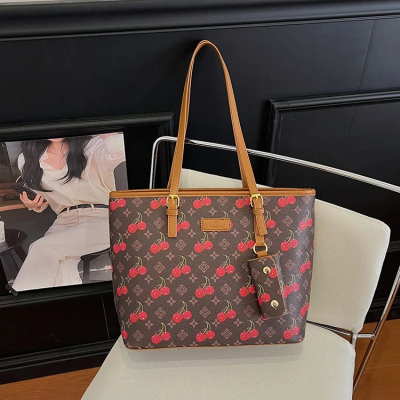 Roomy fruit motif tote bag with branded leather tag & dual top handles, practical compartment for daily essentials
Roomy fruit motif tote bag with branded leather tag & dual top handles, practical compartment for daily essentials