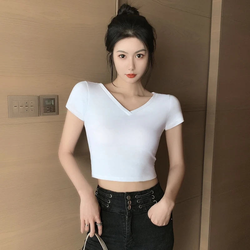 Classic V-Neck T-Shirt Women's Basic Casual Tee Multi-Color Selection for Spring Summer
Classic V-Neck T-Shirt Women's Basic Casual Tee Multi-Color Selection for Spring Summer