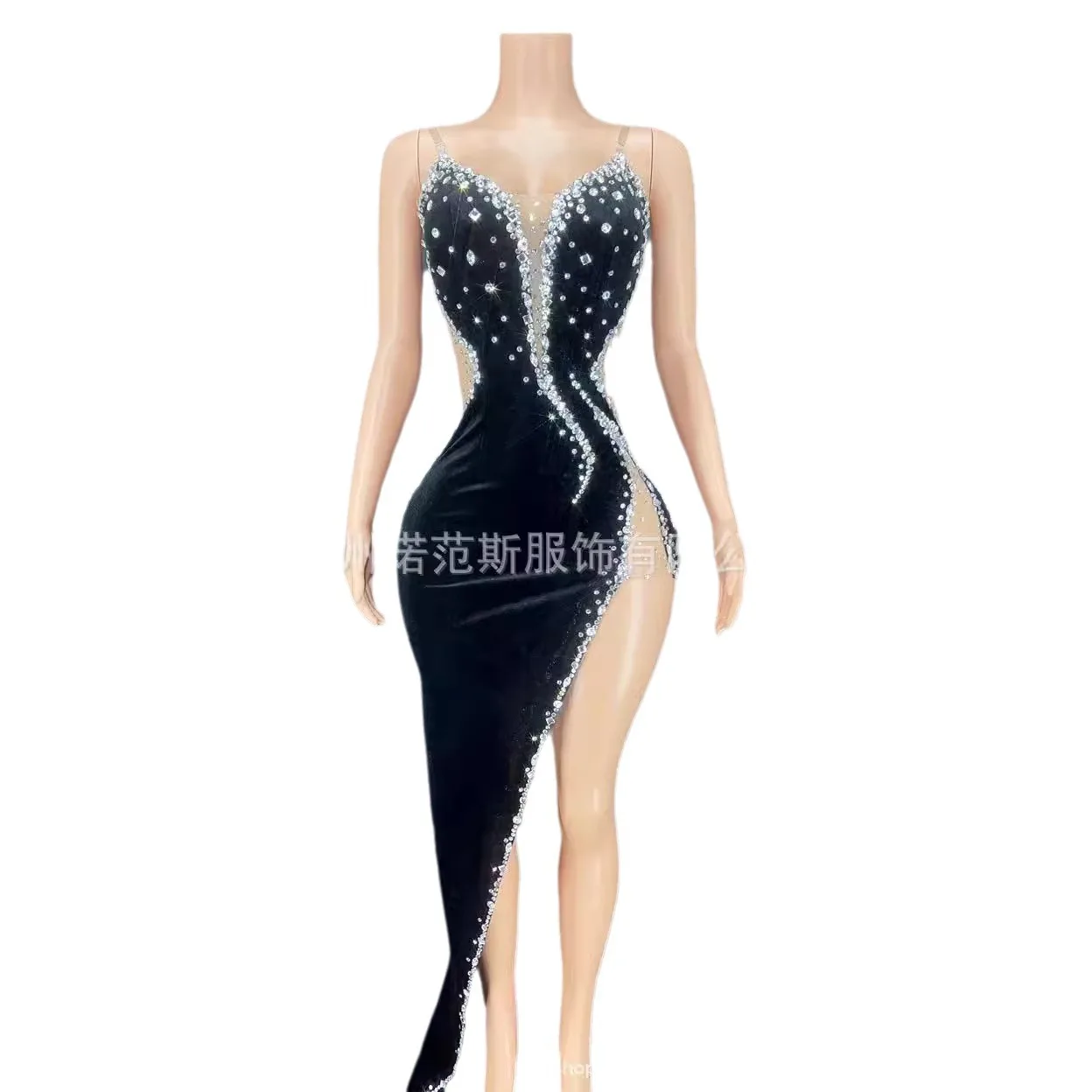 Black Velvet Mesh Rhinestone Mermaid Sleeveless Dress - Sexy For Red Carpet Catwalk Model Photography Styling Elegant Ball Gowns
Black Velvet Mesh Rhinestone Mermaid Sleeveless Dress - Sexy For Red Carpet Catwalk Model Photography Styling Elegant Ball Gowns