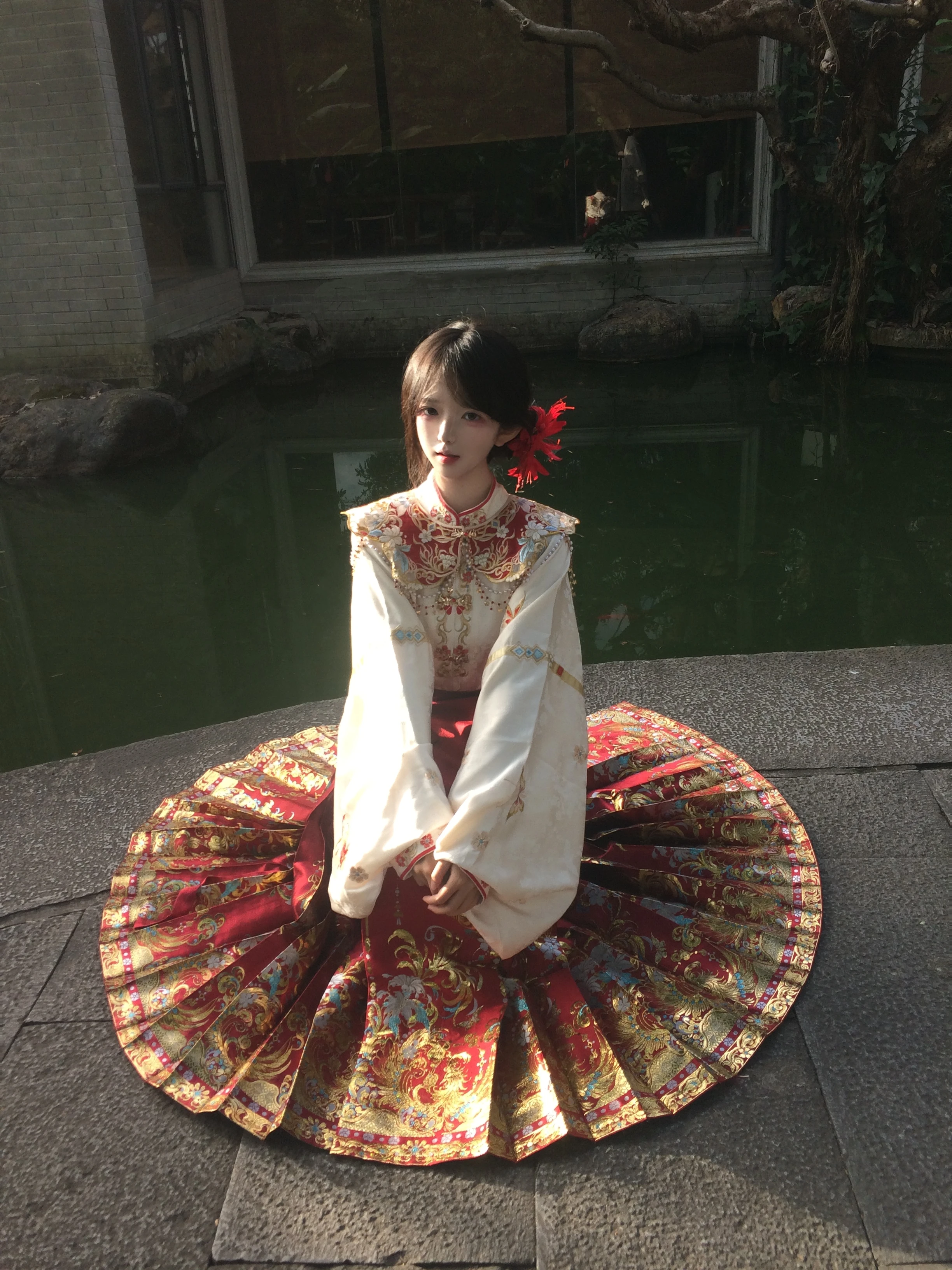 Original Design Wedding Dress Set in Gold Weave for Engagement And New Year Celebrations Polyester Fiber 25-35 Years Old Women
Original Design Wedding Dress Set in Gold Weave for Engagement And New Year Celebrations Polyester Fiber 25-35 Years Old Women