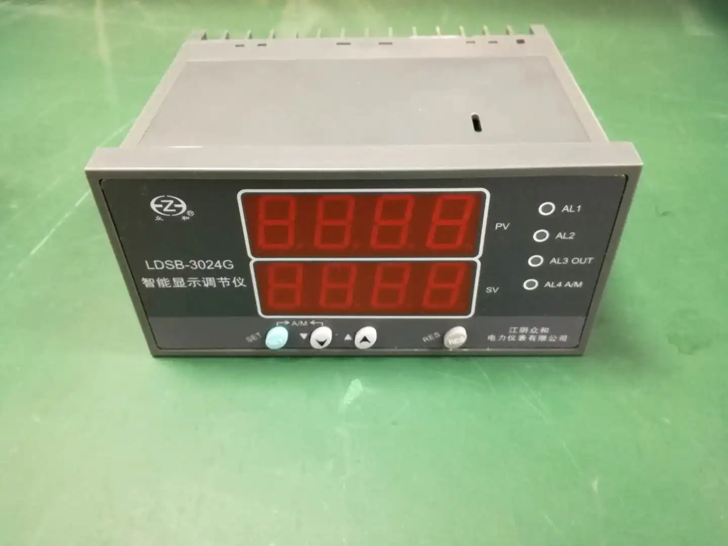 Jiangyin Zhonghe original genuine LDSB-3024G intelligent display adjustment instrument
Jiangyin Zhonghe original genuine LDSB-3024G intelligent display adjustment instrument