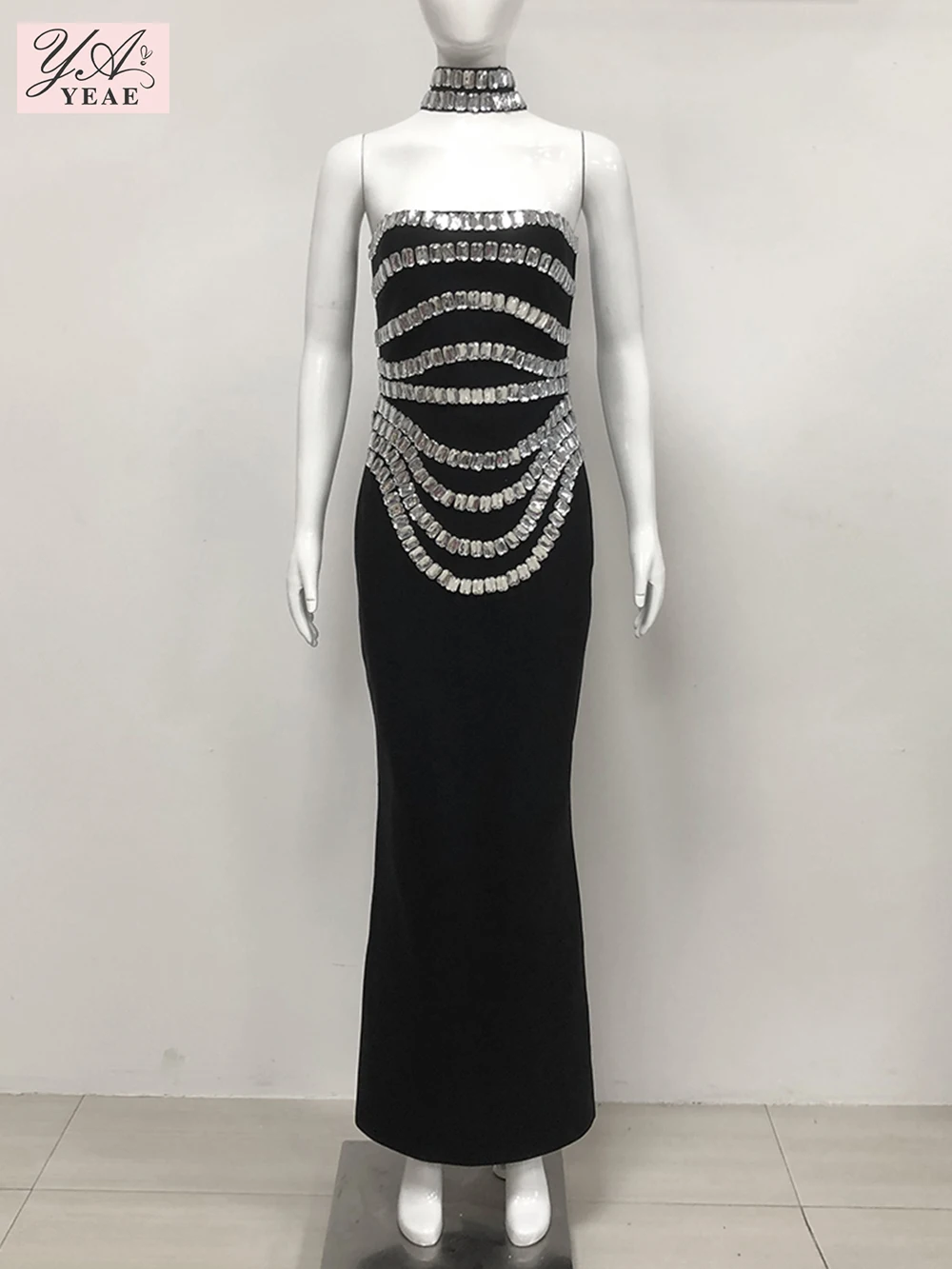 Heavy Industry Nail Bead Crystal Strapless Long Bandage Luxury Dress Women'S Sexy Off Shoulder Evening Dinner Party Gowns
Heavy Industry Nail Bead Crystal Strapless Long Bandage Luxury Dress Women'S Sexy Off Shoulder Evening Dinner Party Gowns