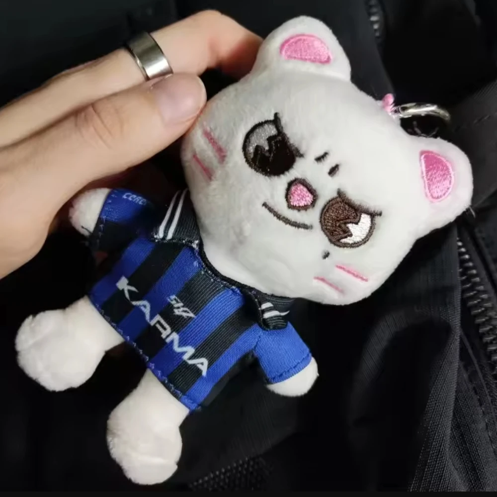 SKZOO Plush Keychain Karma Plush Teddy Keychain Plush Toy Seoul FM Week Cloak Doll Magic School Kid Birthday Gift
SKZOO Plush Keychain Karma Plush Teddy Keychain Plush Toy Seoul FM Week Cloak Doll Magic School Kid Birthday Gift