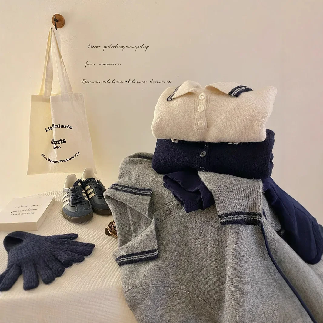 LangMao College Style Color Polo's Collar Arctic Fleece Gray Sweater Women's Winter Pullover Warm Outerwear
LangMao College Style Color Polo's Collar Arctic Fleece Gray Sweater Women's Winter Pullover Warm Outerwear
