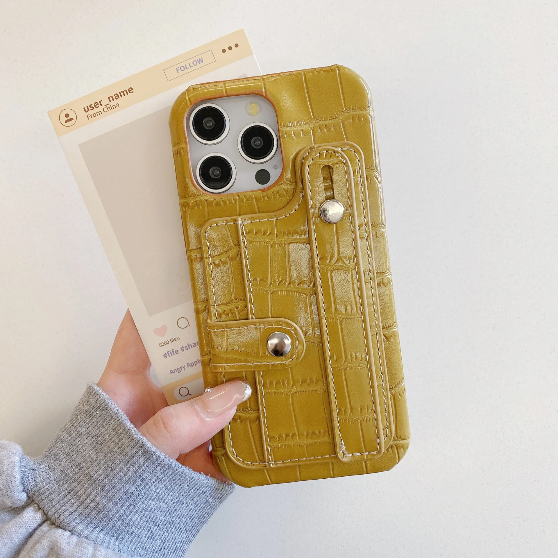 Чехол из крокодиловой кожи для iPhone 17, 16E, 16, 15, 13, 14, 11, 12 Pro Max, сумка для карт, ремешок на запястье, противоударный чехол
Чехол из крокодиловой кожи для iPhone 17, 16E, 16, 15, 13, 14, 11, 12 Pro Max, сумка для карт, ремешок на запястье, противоударный чехол