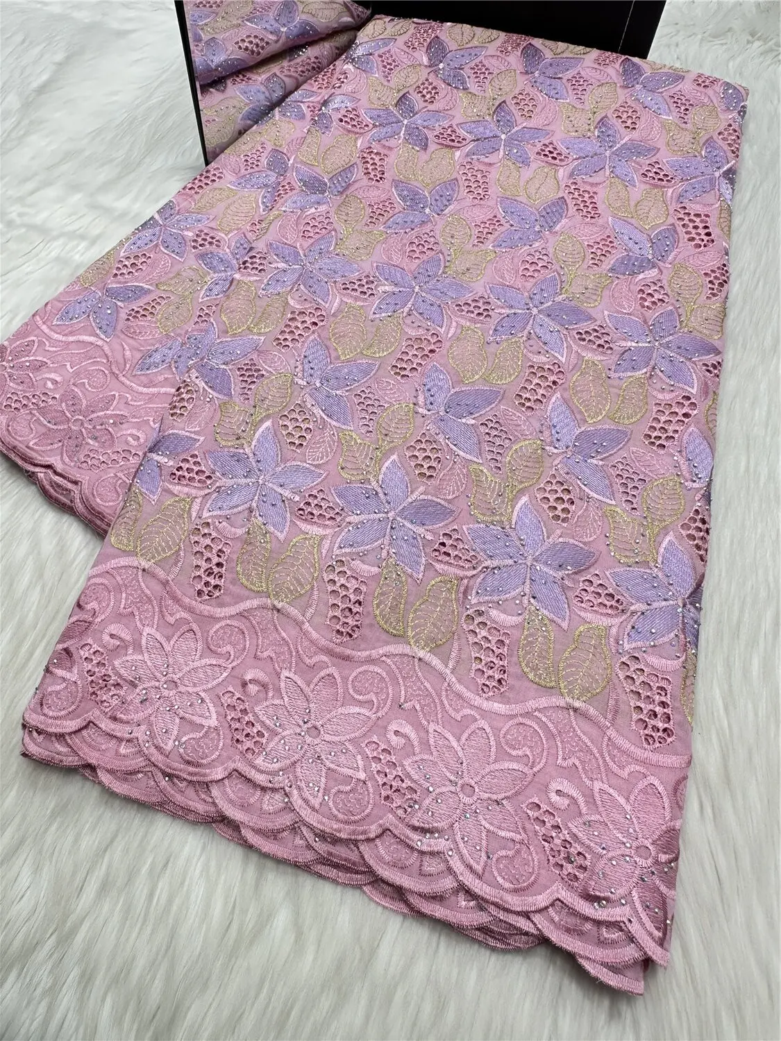 5 Yards African Swiss Voile Lace Fabric Embroidery High Quality With Stones Dry 100% Cotton Dubai style For Wedding 23A14
5 Yards African Swiss Voile Lace Fabric Embroidery High Quality With Stones Dry 100% Cotton Dubai style For Wedding 23A14