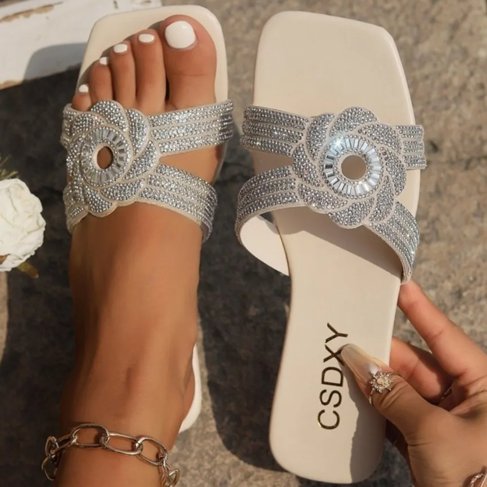 Women Bling Rhinestone Floral Decor Slide Sandals Summer Fashion Casual Outdoor Office Party Elegant Sexy Flower Light Flats New
Women Bling Rhinestone Floral Decor Slide Sandals Summer Fashion Casual Outdoor Office Party Elegant Sexy Flower Light Flats New