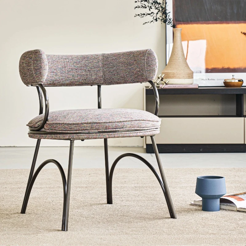 There are armchair dining chairs, modern minimalist colored linen dining chairs, 2022 new home dining chairs
There are armchair dining chairs, modern minimalist colored linen dining chairs, 2022 new home dining chairs