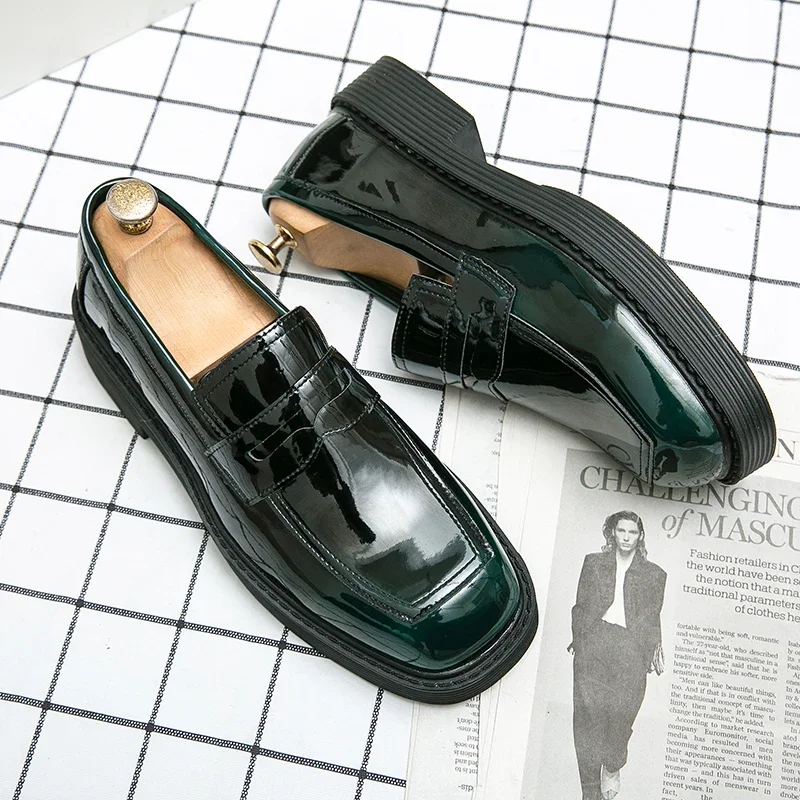 Designer's New Men's Shiny Leather Shoes Thick Sole Loafers Men's Party Dress Shoes Business Casual Shoes Free Delivery
Designer's New Men's Shiny Leather Shoes Thick Sole Loafers Men's Party Dress Shoes Business Casual Shoes Free Delivery
